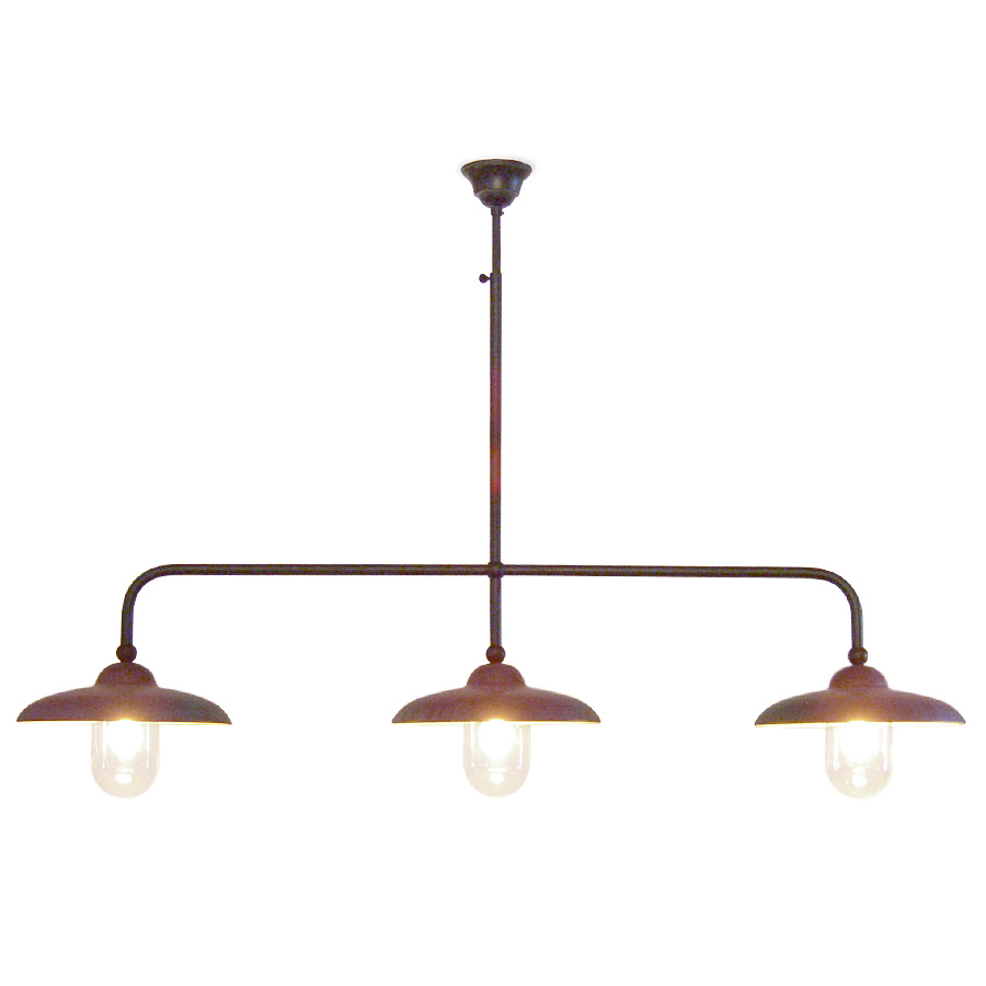 Große, rustikale Stab-Hängeleuchte mit drei Schirmen Große, rustikale Stab-Hängeleuchte mit drei Schirmen