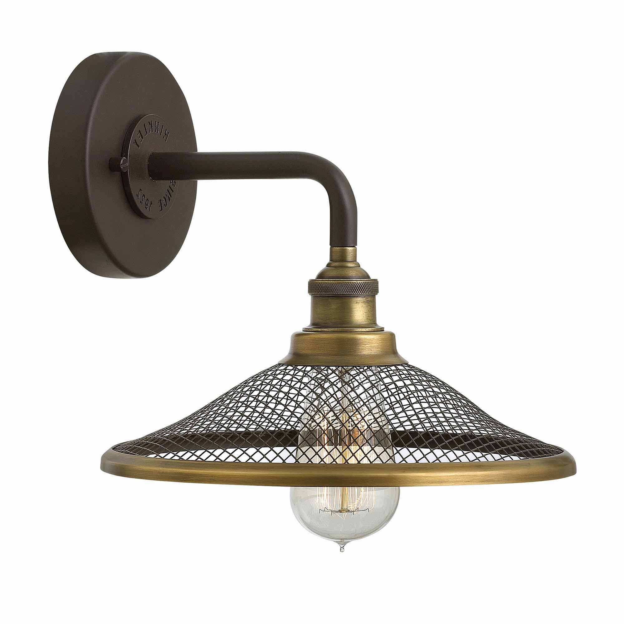 Detailreiche Wandleuchte in amerikanischem Farmhouse-Stil