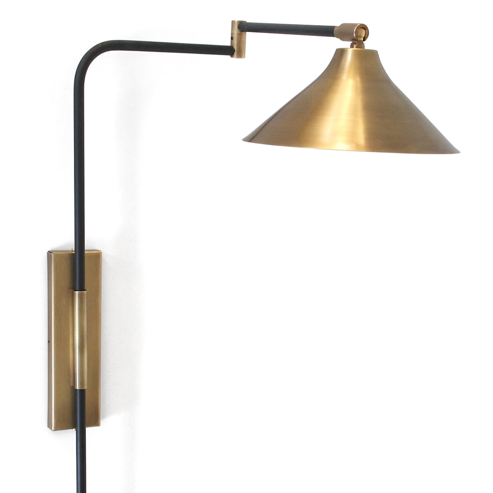 Exclusive modern swiveling wall lamp