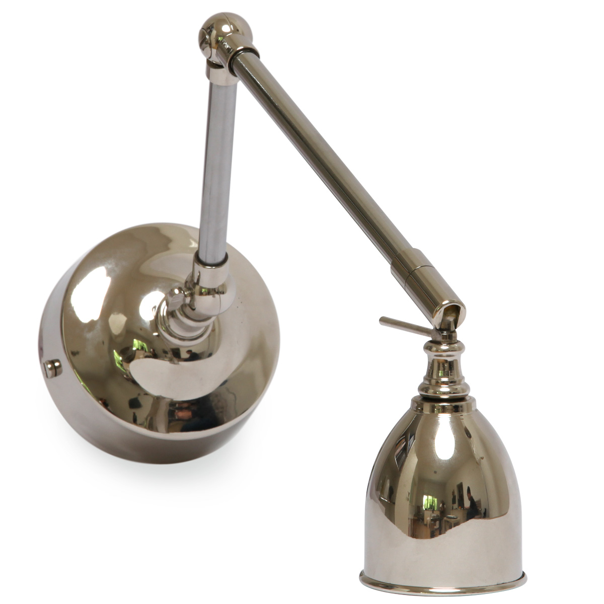 Kleine Gelenk-Wandlampe mit Messingschirmchen: Die kleine Gelenkwandlampe aus Frankreich, hier in 17 Nickel glanz