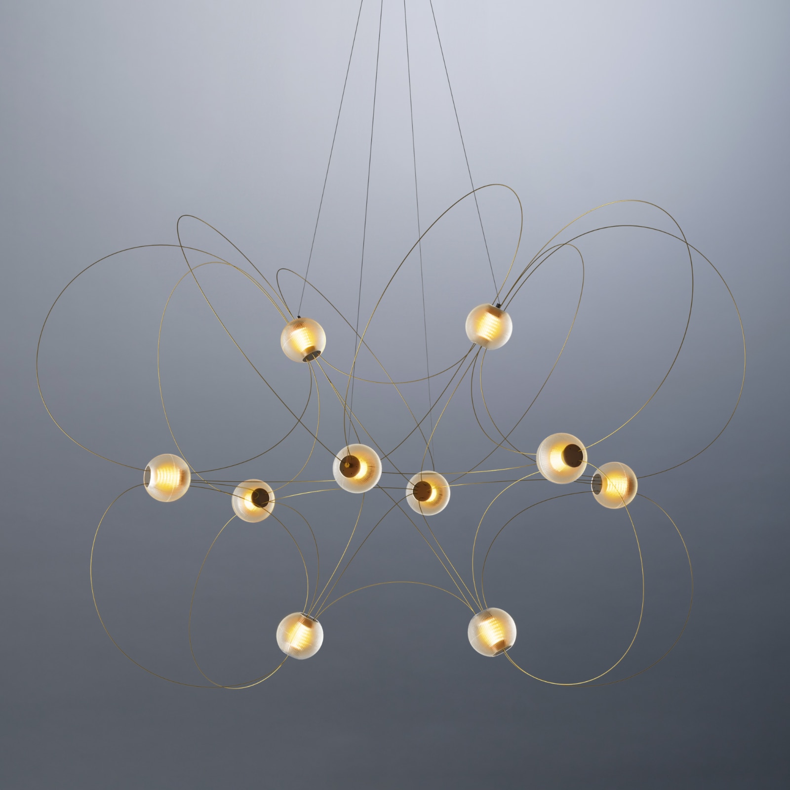 Einzigartiger, filigraner Kronleuchter MUNARI 10 Einzigartiger, filigraner Kronleuchter MUNARI 10