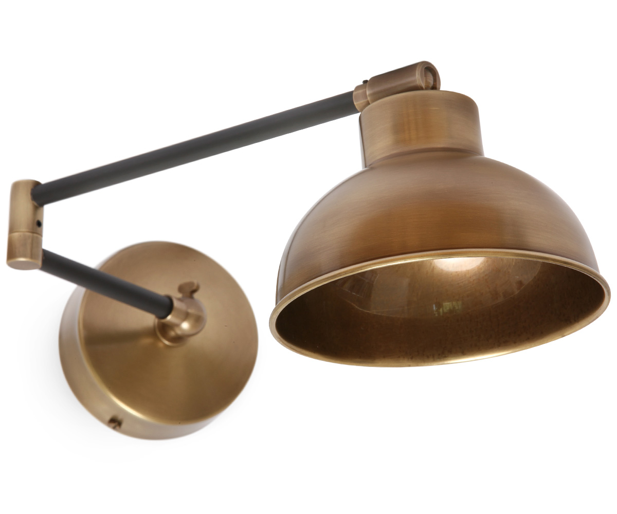 Schwenkbare Wandlampe, z.B. als Leselampe am Bett Schwenkbare Wandlampe, z.B. als Leselampe am Bett