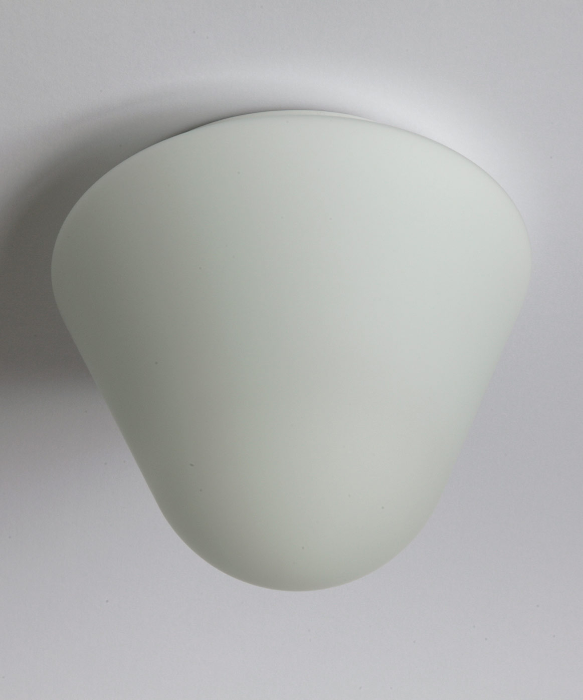 Kegel-Deckenleuchte Opalglas DARCIA, Ø 22 bis 49 cm: Sehr kleine Rundkegel-Deckenlampe aus Opalglas (Größe XS, Ø 22 cm)