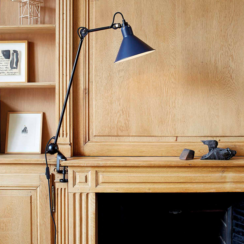 Bild 9: Klemmbar, mit blauem Trichter-Schirm Architektenleuchte N° 201 Klemmleuchte mit Trichterschirm: Klemmbar, mit blauem Trichter-Schirm