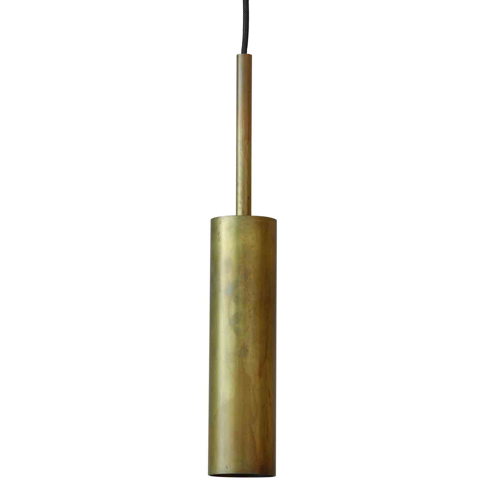 STAB XL: Röhren-Pendelleuchte aus rohem Messing, Ø 6 cm STAB XL: Röhren-Pendelleuchte aus rohem Messing, Ø 6 cm