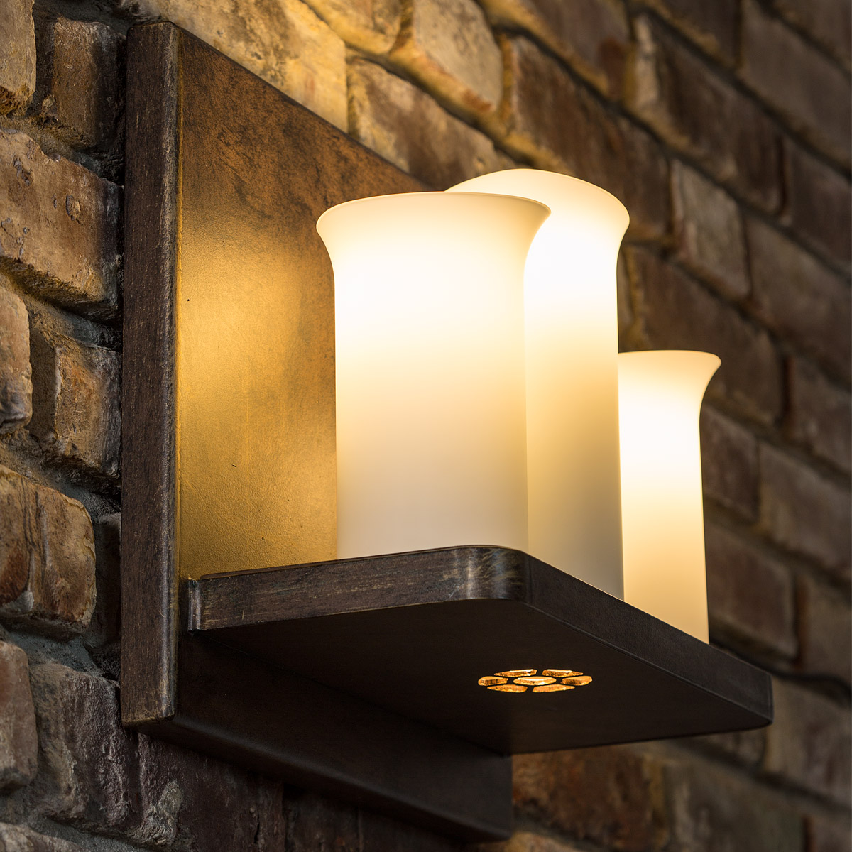 Wall light with three candles and spotlight WL 3603