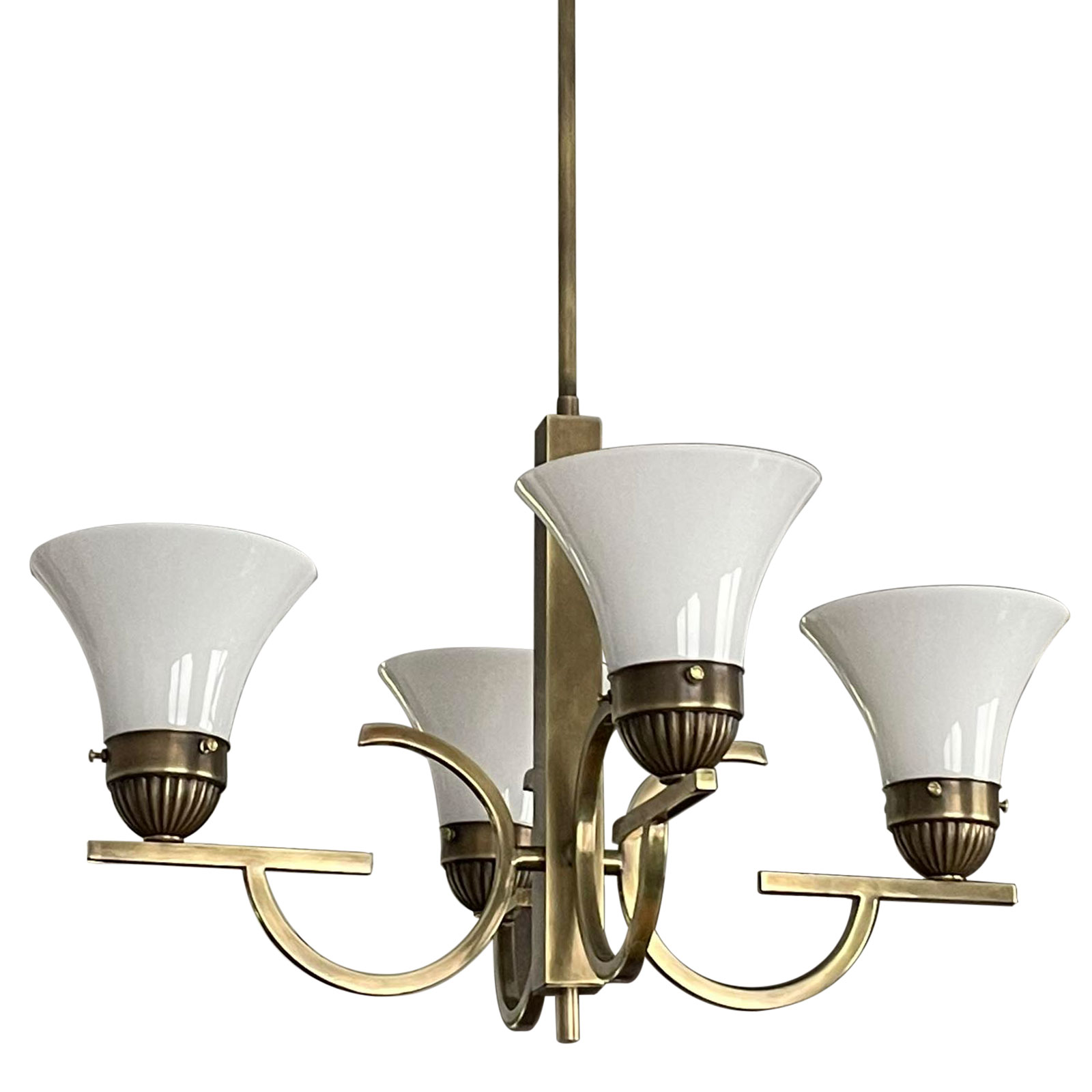 4-flammiger Deckenleuchter aus Messing 4-flammiger Deckenleuchter aus Messing