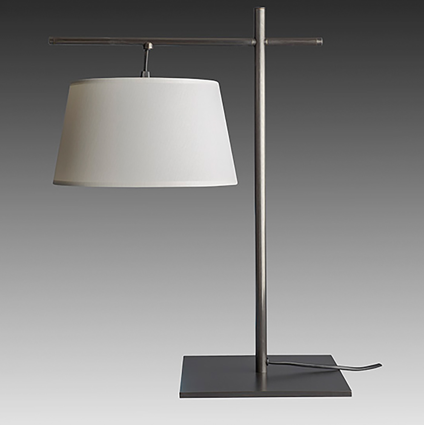 Tischleuchte mit rundem, hängenden Stoffschirm am Ausleger L141, Bild 4