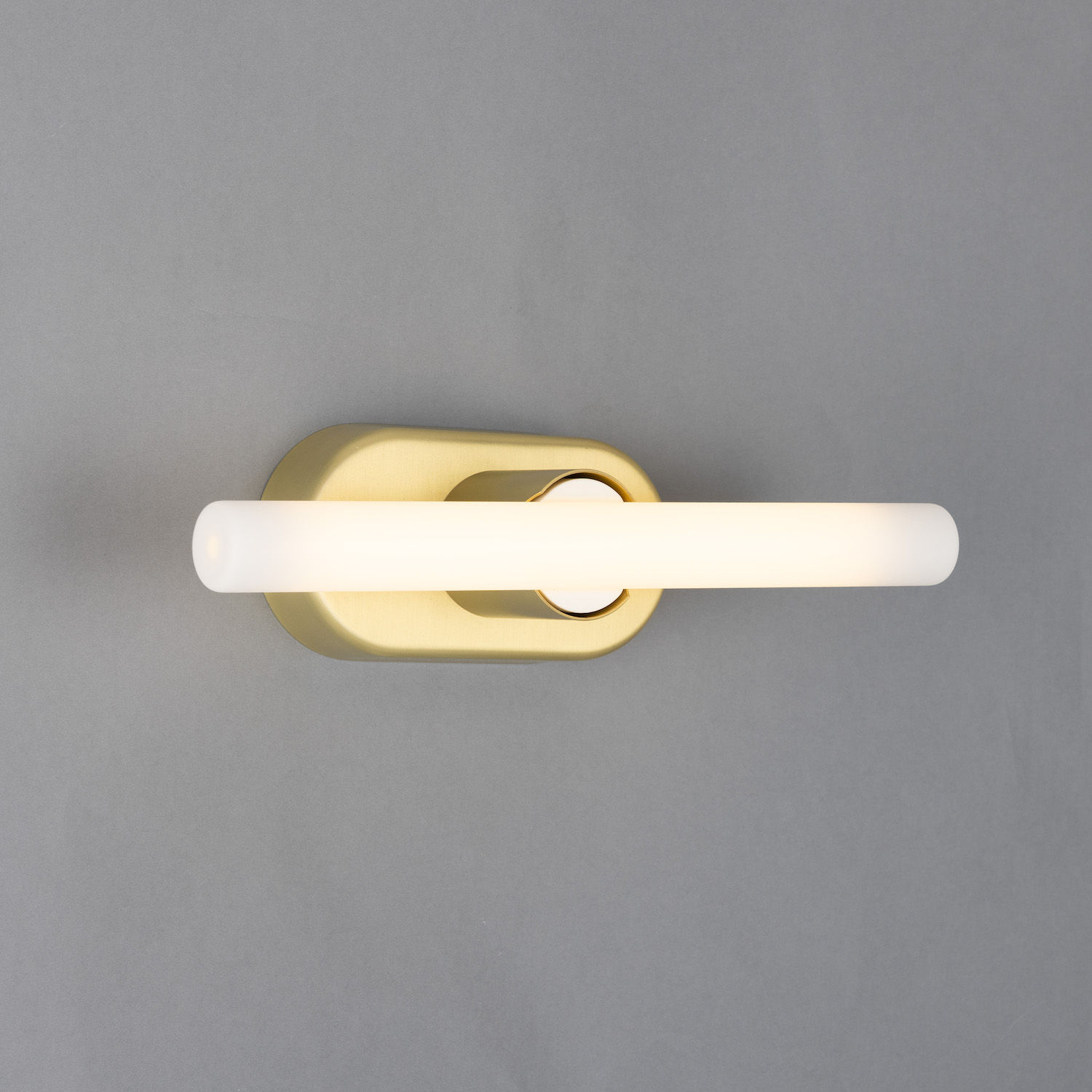 Minimalistische Wand- oder Spiegelleuchte aus Messing: Messing satiniert, Modell 1