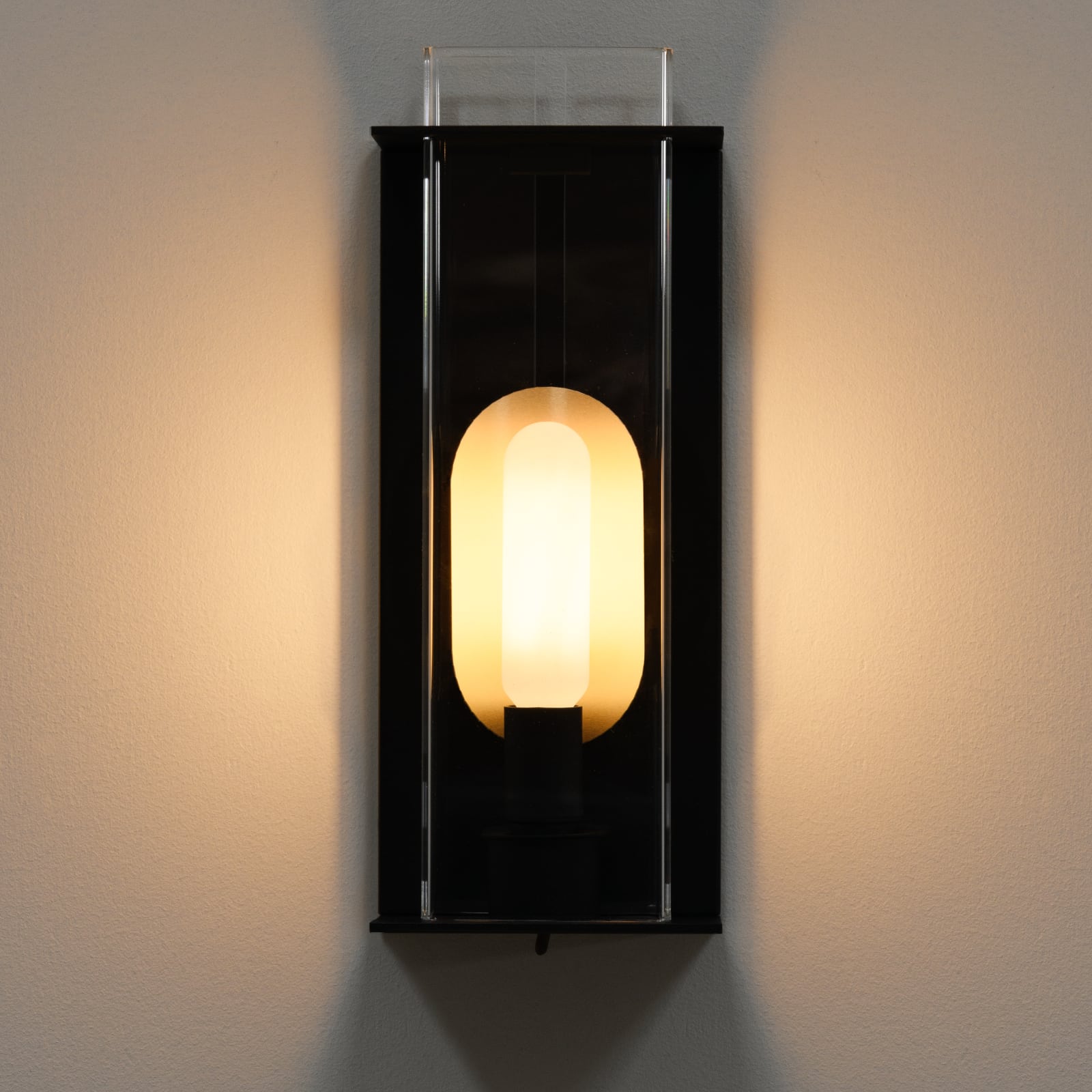 Compact Wall Light QUADRATUBE W2 with Coloured Reflector Compact Wall Light QUADRATUBE W2 with Coloured Reflector
