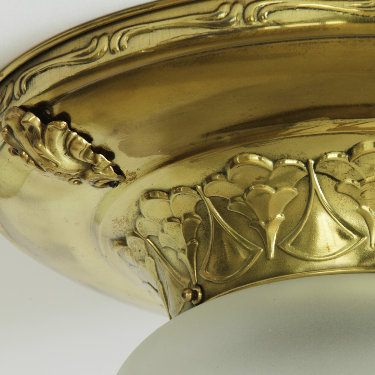 Fig. 3: Florale Jugendstil-Dekors Antique Art Nouveau Ceiling Lamp, Germany, ca. 1900 - SOLD: Florale Jugendstil-Dekors