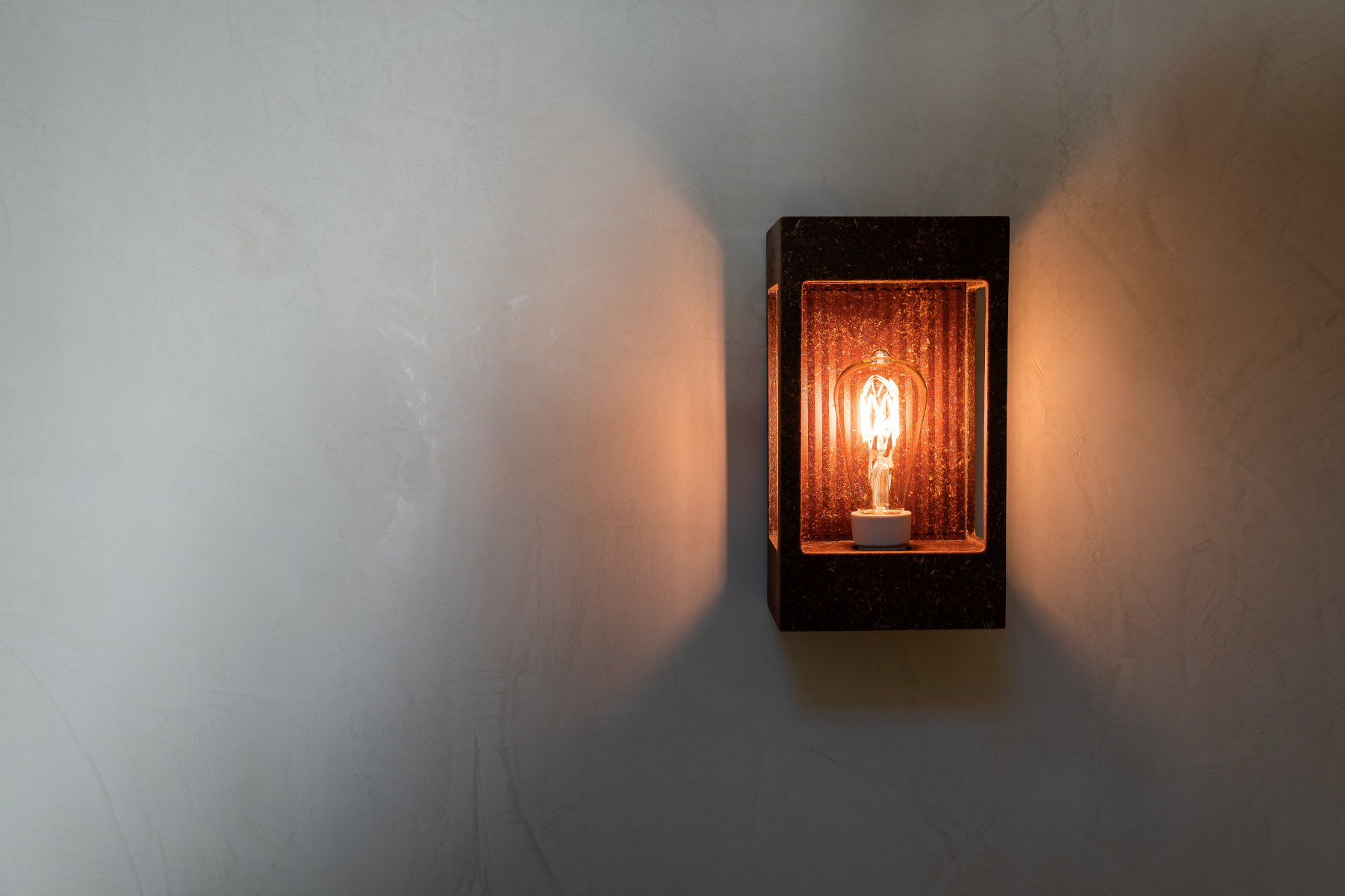 Design Wandleuchte Brick² Balt® aus Recyclingmaterial: ©David Pillet