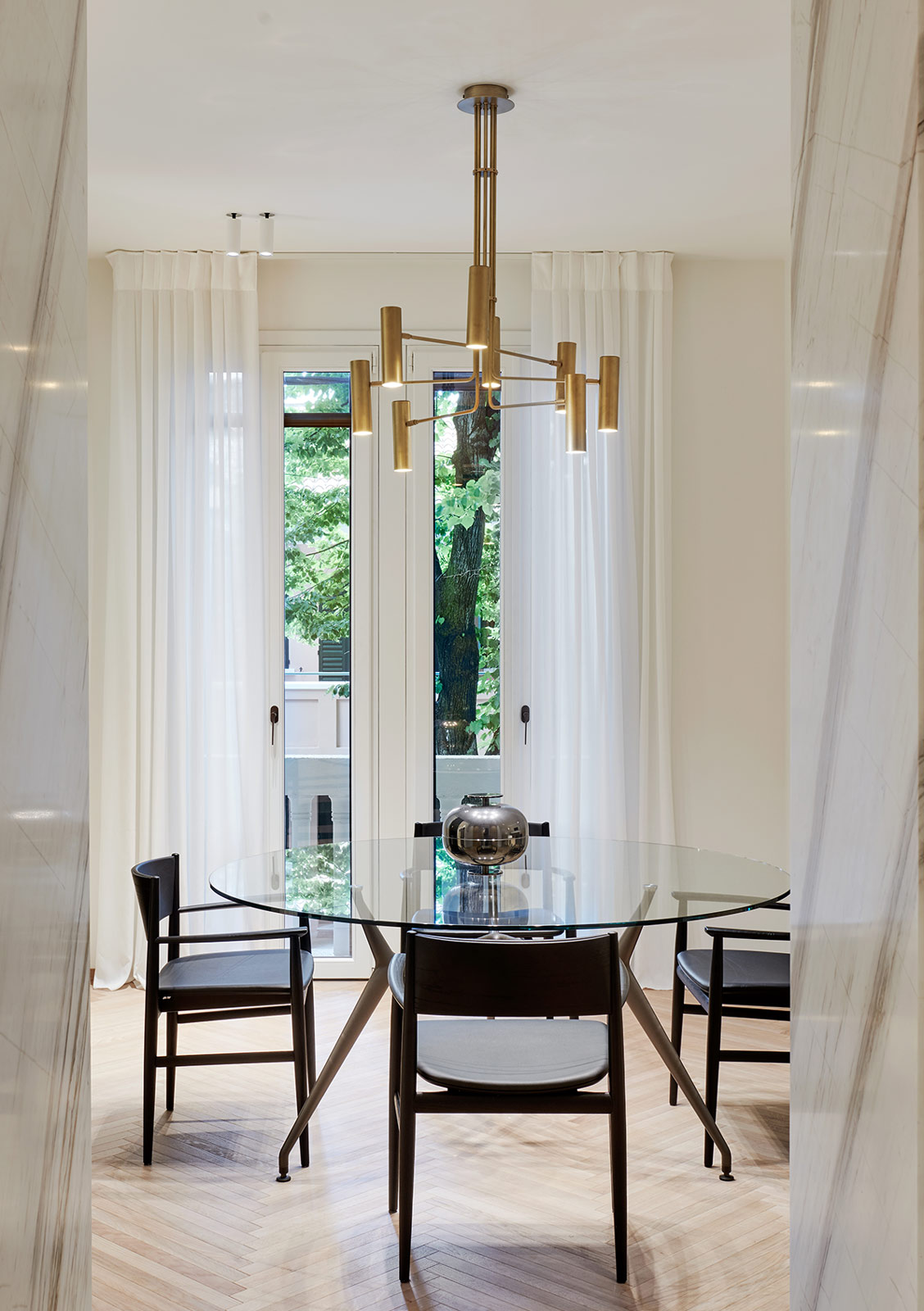 BUKÉ Designer Brass Chandelier with 4/6/8 Spotlights, Fig. 6