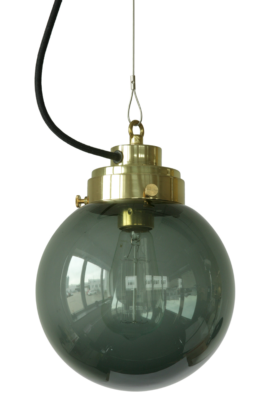 Kugel-Hängeleuchten mit Rauchglas in drei Größen: Rauchglas-Kugellampe von Original BTC, kleines Modell FP540 Ø 20 cm, Messing poliert