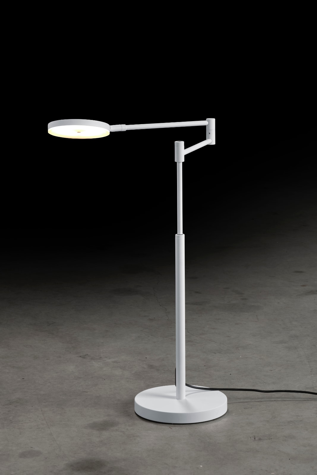 Gelenk-Tischleuchte PLANO T mit farbechter LED und Dimmer, Bild 9 Gelenk-Tischleuchte PLANO T mit farbechter LED und Dimmer, Bild 9