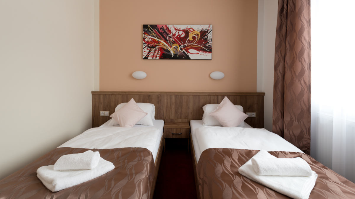 Bild 7: ... oder horizontal Ovale Glas-Wandleuchte ALVA mit Zierblende: ... oder horizontal