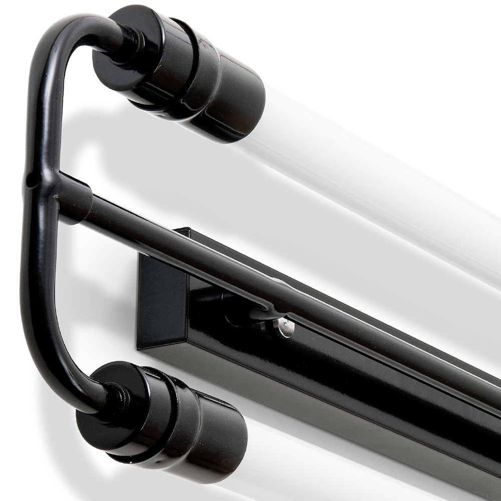 MANNHEIM II Flat wall light for two fluorescent tubes, Fig. 4 MANNHEIM II Flat wall light for two fluorescent tubes, Fig. 4