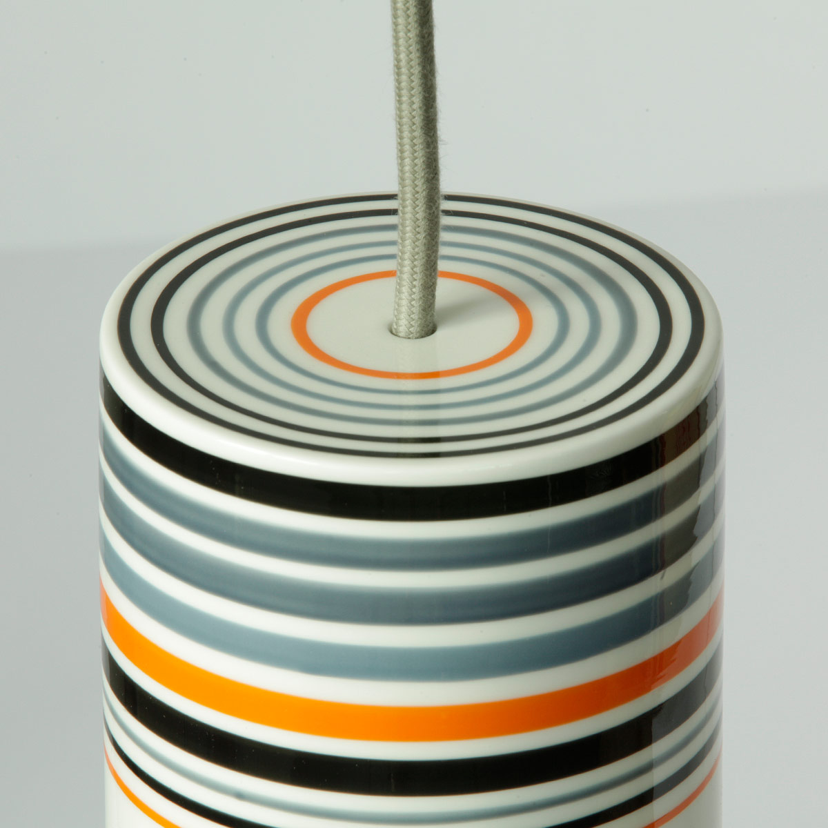 Pendelleuchte aus zartem Porzellan mit Streifen-Dekor MAY SIZE 1, Bild 3