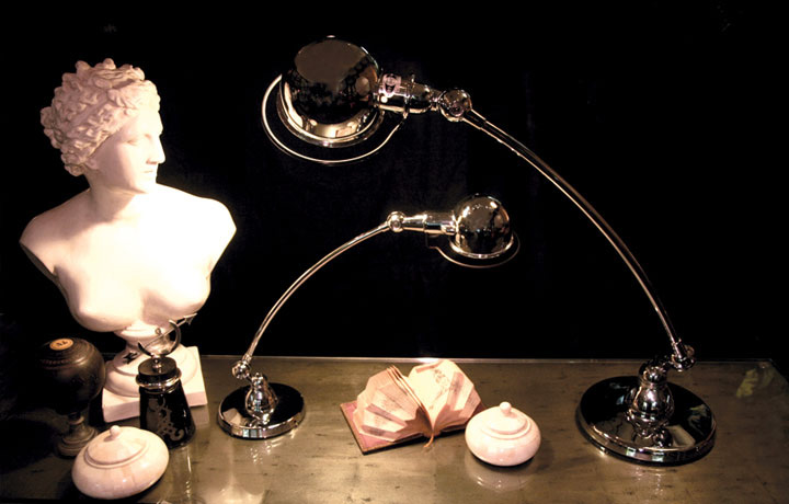 Bild 5: Exklusive Tischleuchten aus Frankreich: Zum Vergleich das kleinere Modell SIC400 der Kollektion „SIGNAL“ Exklusive Jieldé-Tischleuchte mit gebogenem Arm C6000: Exklusive Tischleuchten aus Frankreich: Zum Vergleich das kleinere Modell SIC400 der Kollektion „SIGNAL“