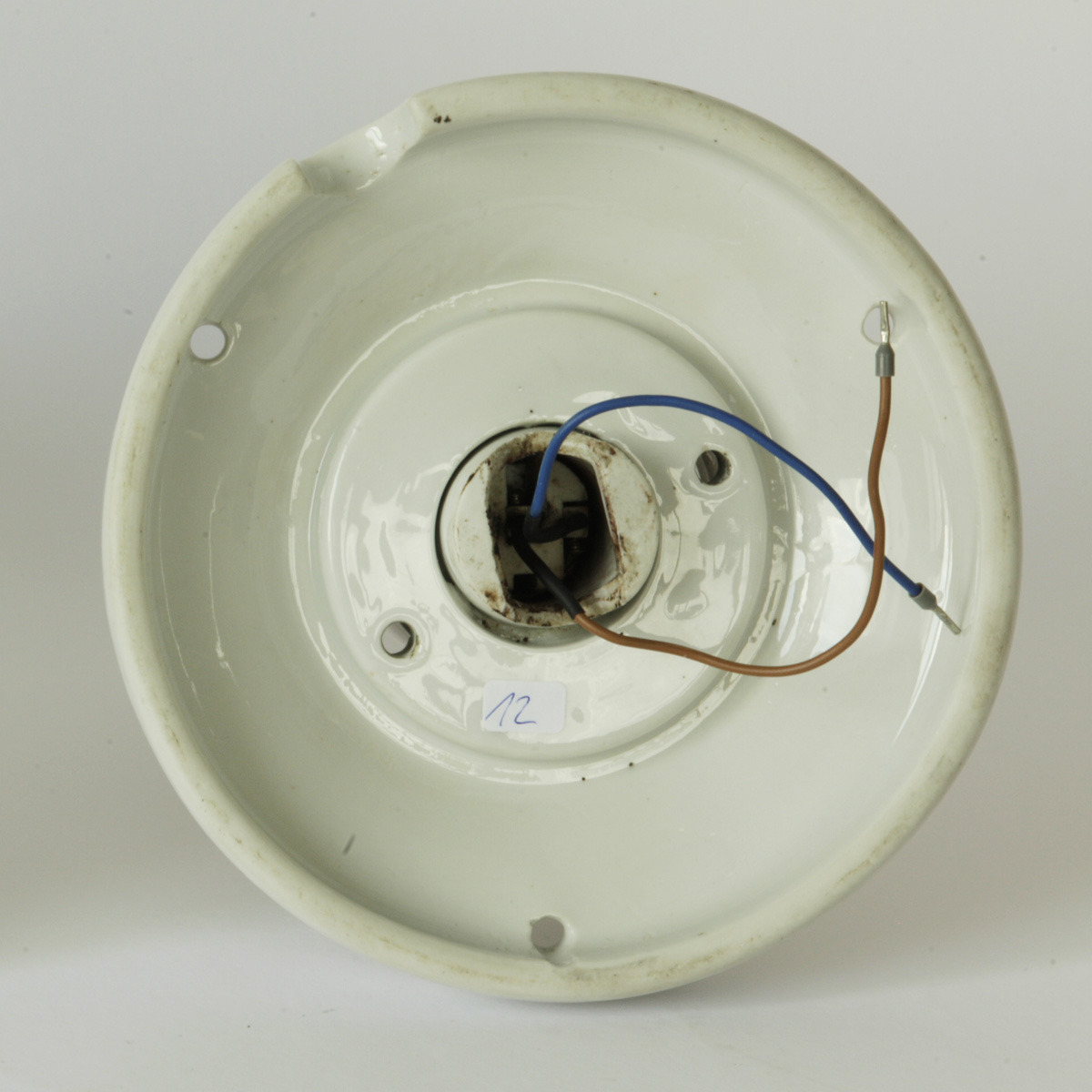 Wiener Bad-Deckenleuchte aus weiß-goldenem Porzellan, um 1900 – VERKAUFT, Bild 3 Wiener Bad-Deckenleuchte aus weiß-goldenem Porzellan, um 1900 – VERKAUFT, Bild 3