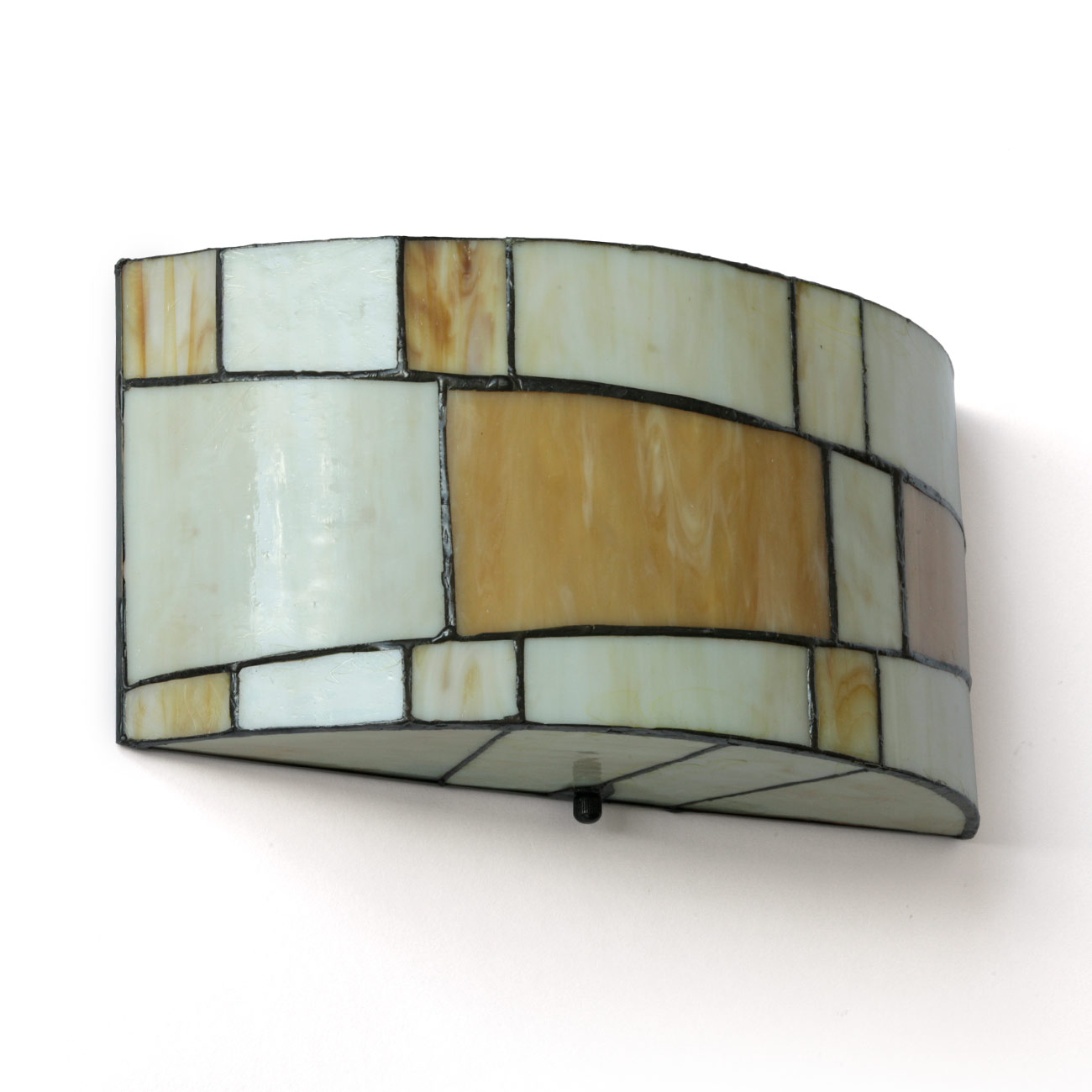 Flache Tiffany-Wandleuchte mit halbrundem Schirm Flache Tiffany-Wandleuchte mit halbrundem Schirm