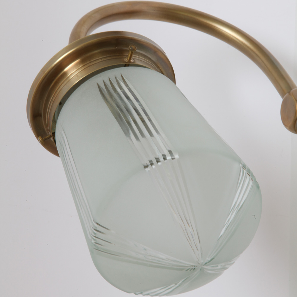 Schlichte Art Déco-Wandlampe mit rundem Wandteil, Bild 3