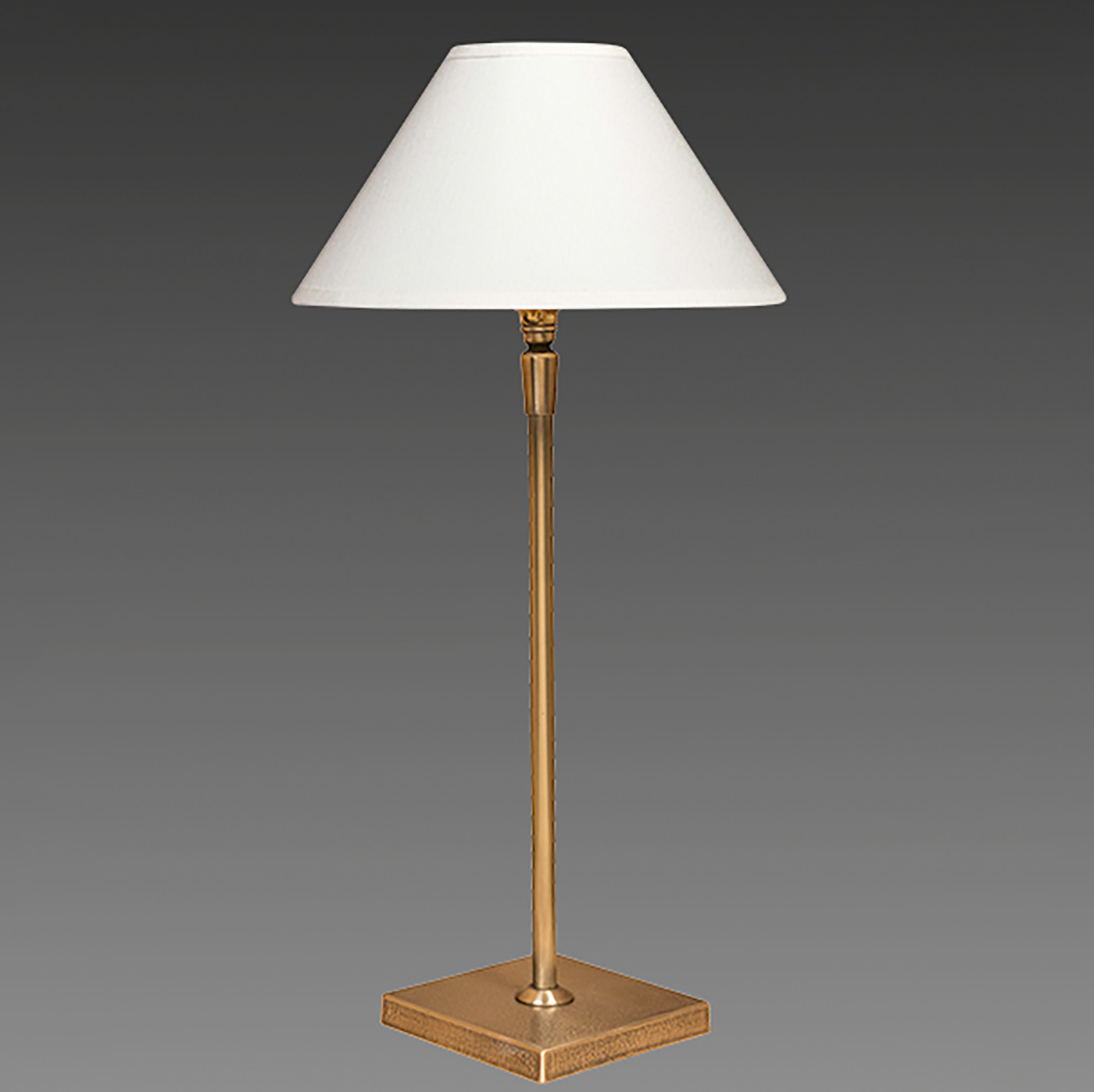 Classic, Simple Table Lamp with Brass Base, Three Sizes L20: Modell 1 in natur matt satiniert