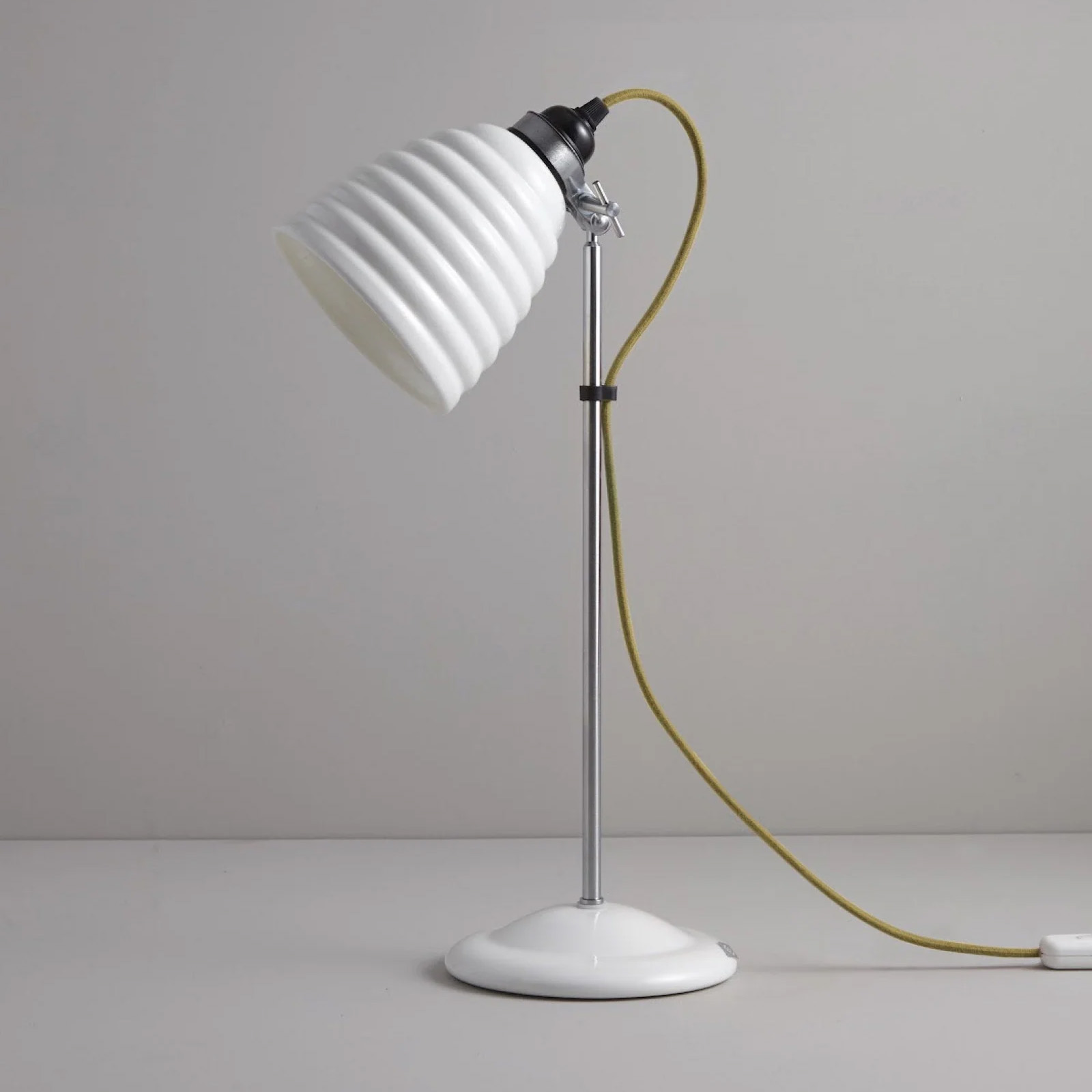 Originelle Tischleuchte mit Porzellanschirm HECTOR BIBENDUM, Bild 6