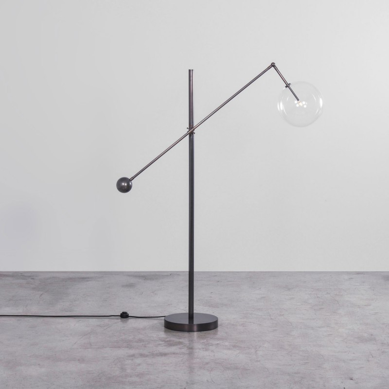 Pivoting borosilicate free-standing globe luminaire MILAN Pivoting borosilicate free-standing globe luminaire MILAN