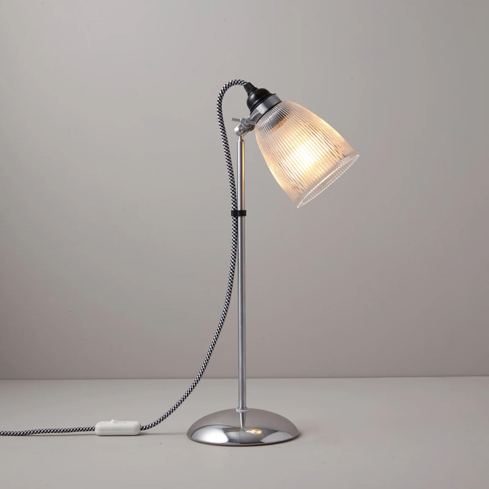 Tischleuchte mit prismatischem Glas PRIMO