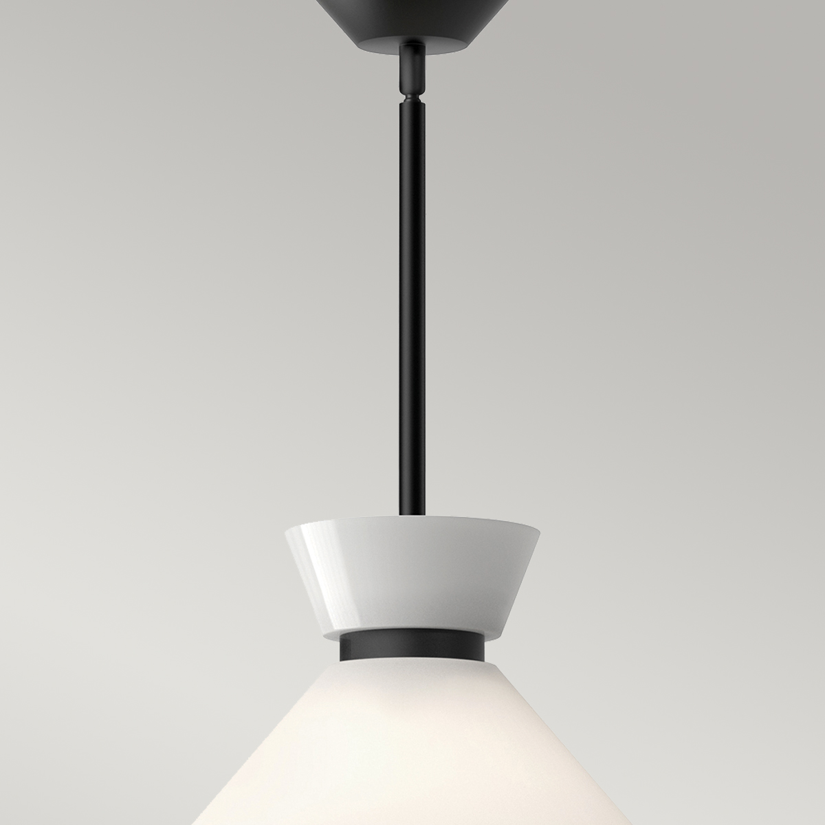 Schwarze Mid-Century-Hängeleuchte mit Opalglas, Bild 5 Schwarze Mid-Century-Hängeleuchte mit Opalglas, Bild 5