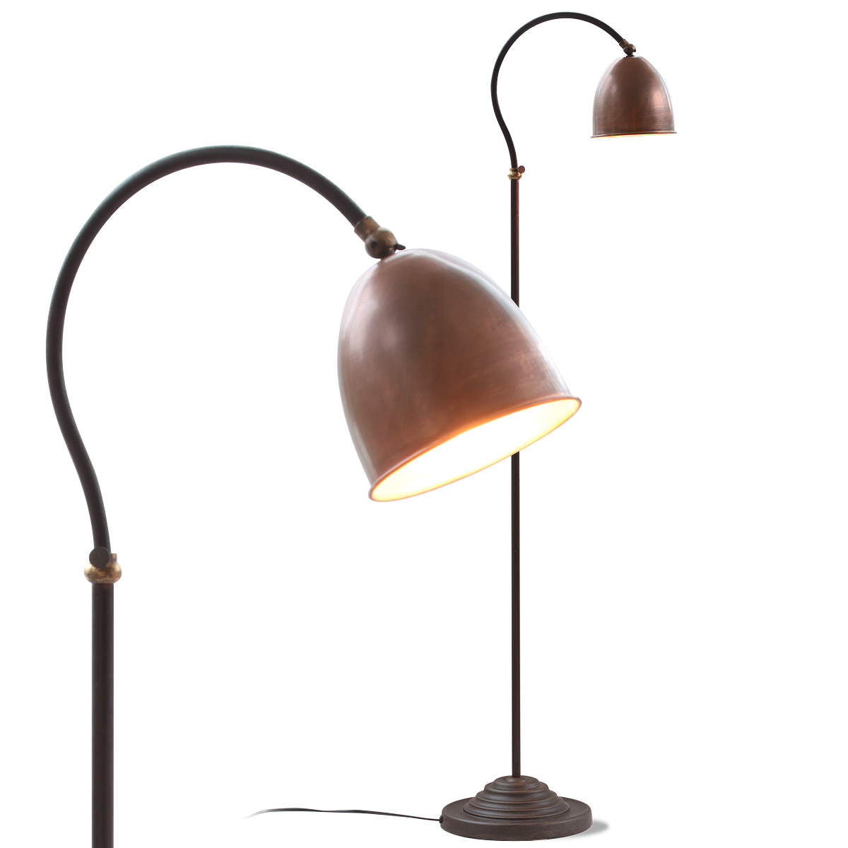 GARDE Stehlampe mit kleinem Kupferschirm GARDE Stehlampe mit kleinem Kupferschirm