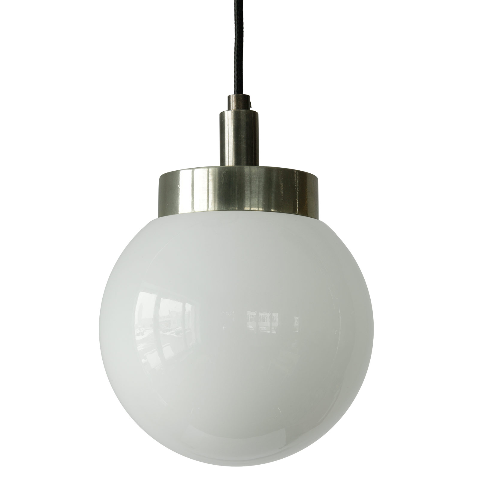 Small glass globe pendant for saune or bathrooms, Ø 15 cm, IP65 Small glass globe pendant for saune or bathrooms, Ø 15 cm, IP65