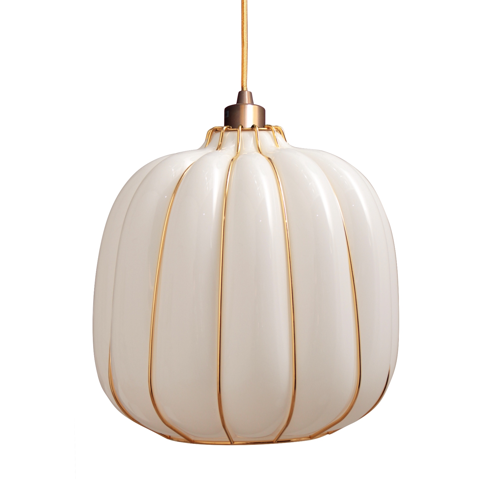 Manufaktur-Hängeleuchte aus Opalglas und Messing MAIA