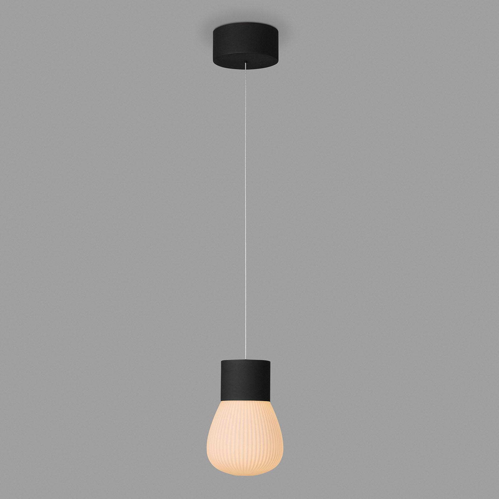 LED-Pendelleuchte AURA PLISSÉ mit Opalglas-Schirm, auch höhenverstellbar: Eingeschaltet: plissiertes Opalglas, matt (Deckenteil mit Höhenverstellung)