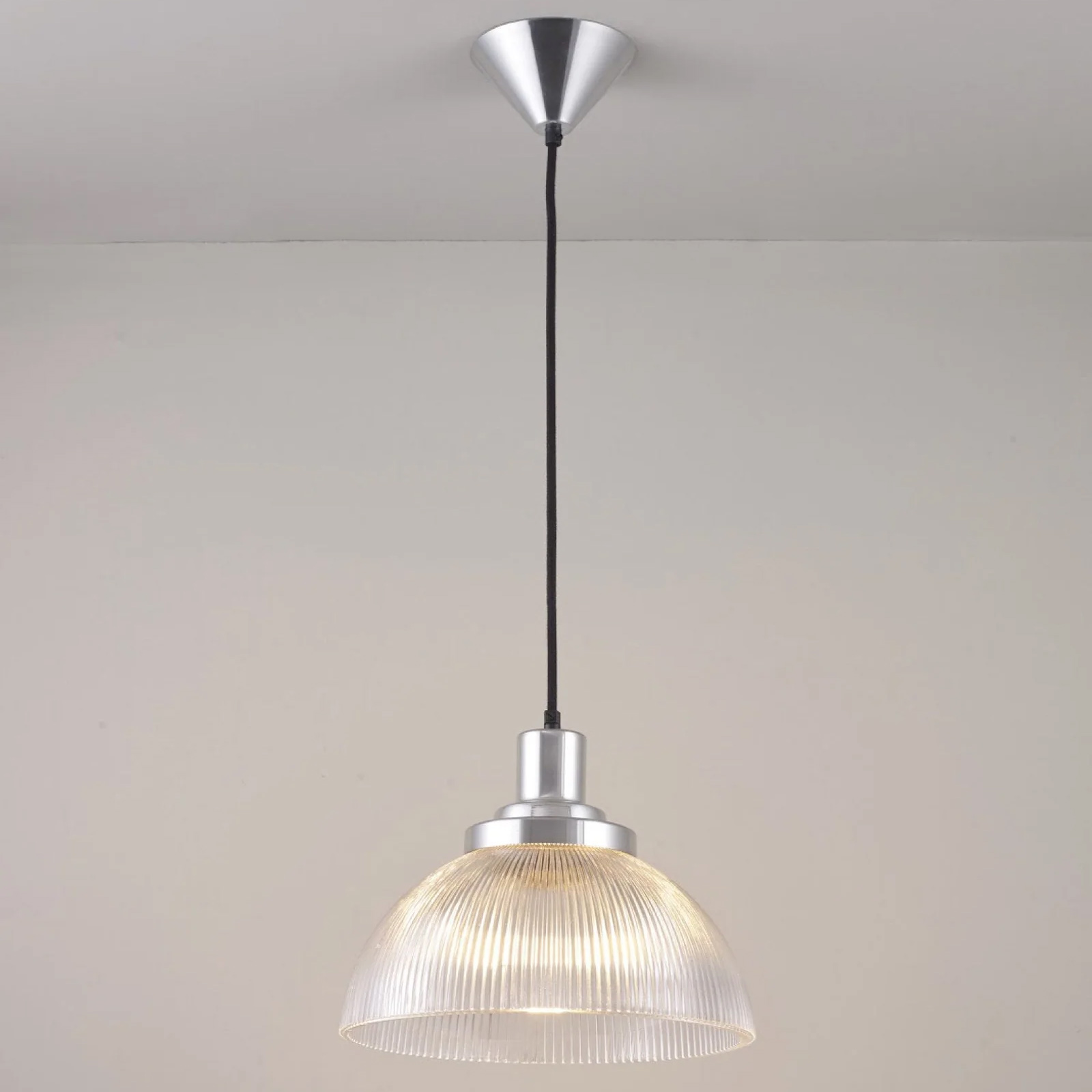 Esstisch-Pendelleuchte mit prismatischem Glasschirm COSMO, Bild 2