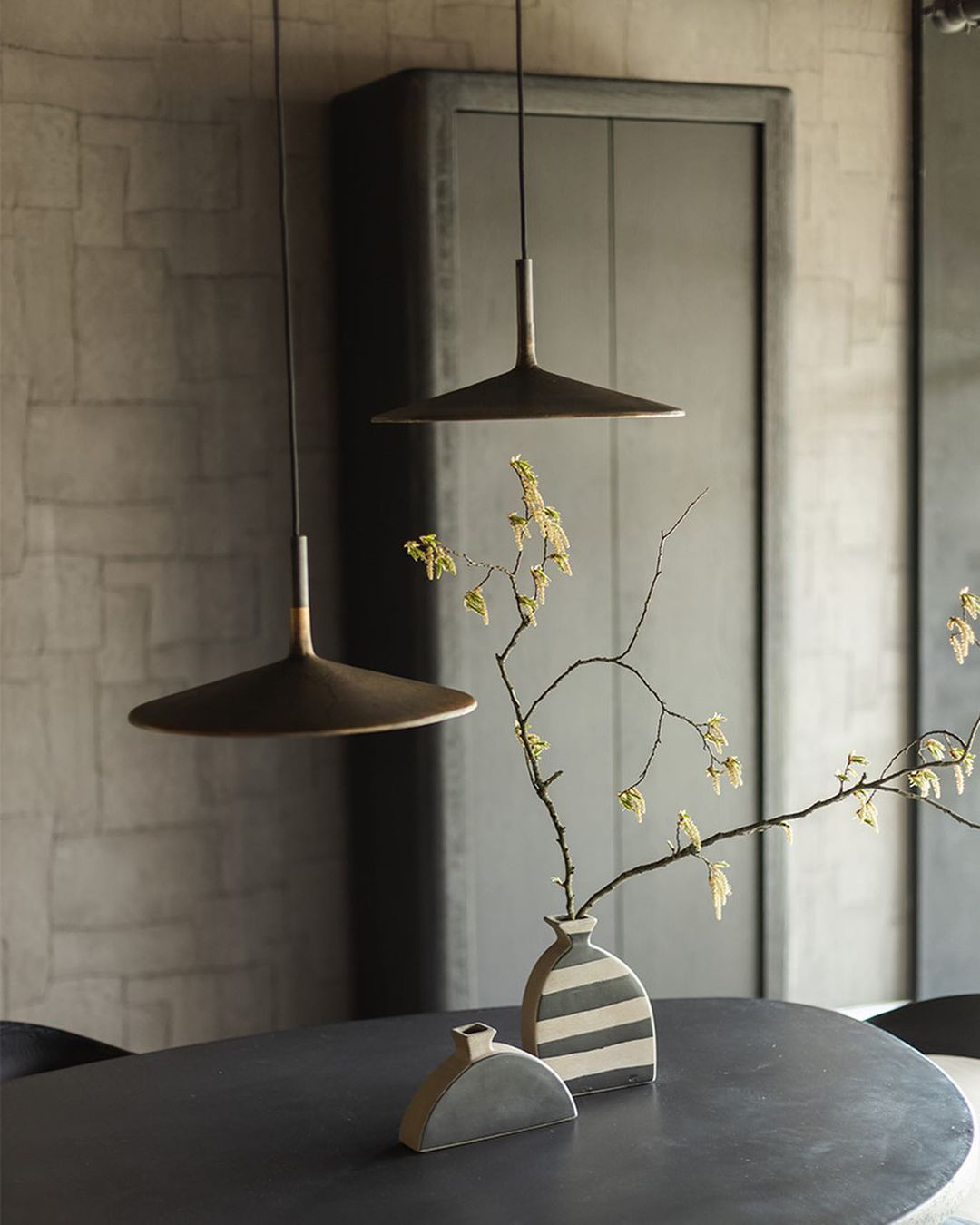 Flat LED Pendant Light FLOEN With Raw Patinated Bronze, Fig. 9