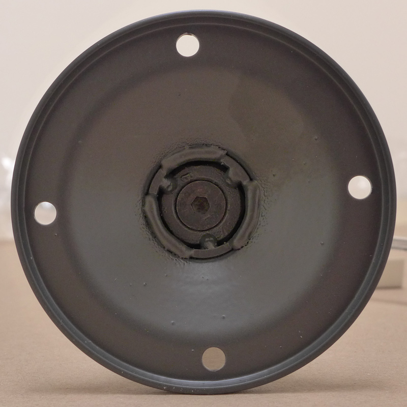 Bild 12: Das Deckenteil dient nur zur Befestigung der Leuchte. Einstellbare Gelenkarm-Deckenleuchten PJ50 und PJ52: Das Deckenteil dient nur zur Befestigung der Leuchte.