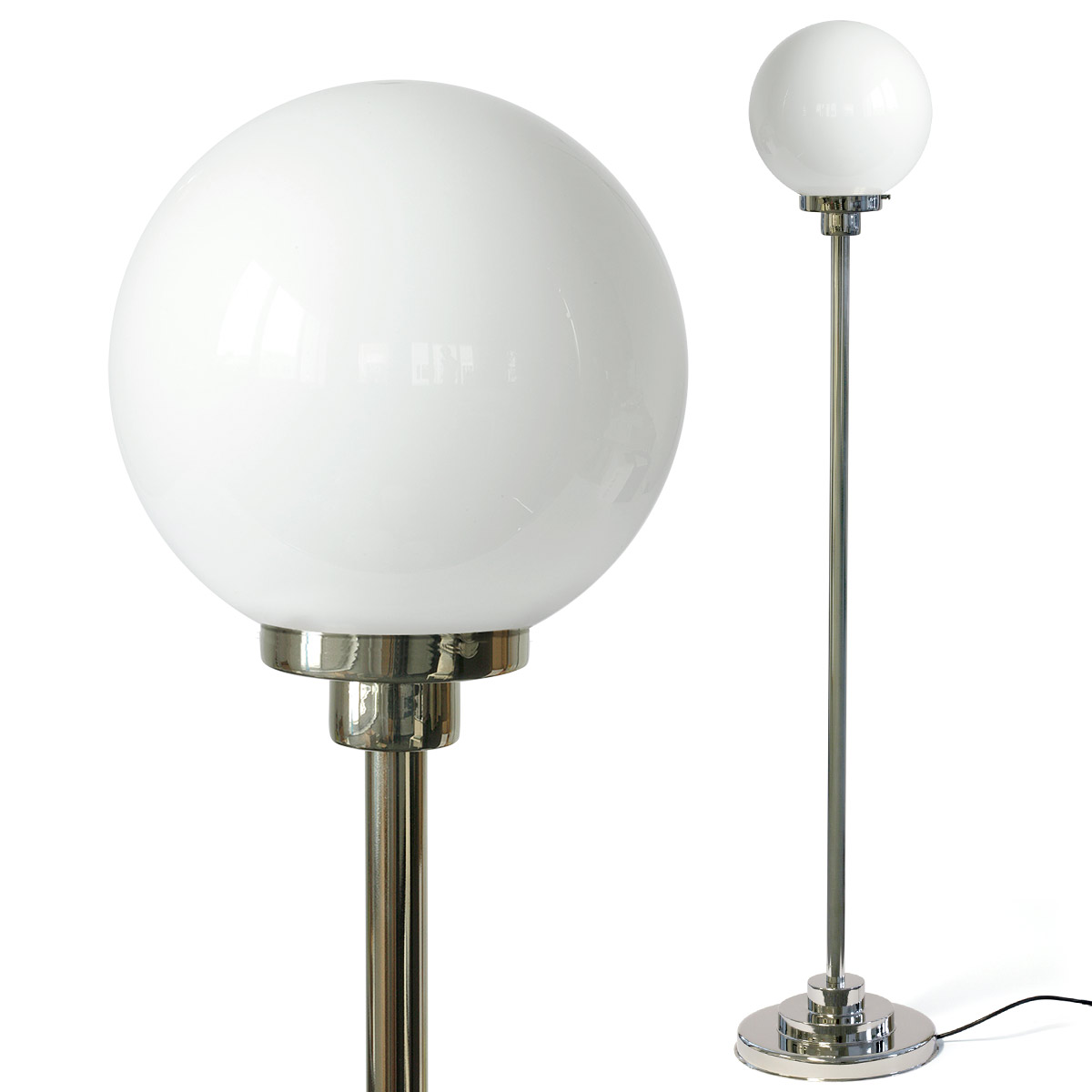 Brass floor light with opal glass globe (Ø 30 cm) Brass floor light with opal glass globe (Ø 30 cm)
