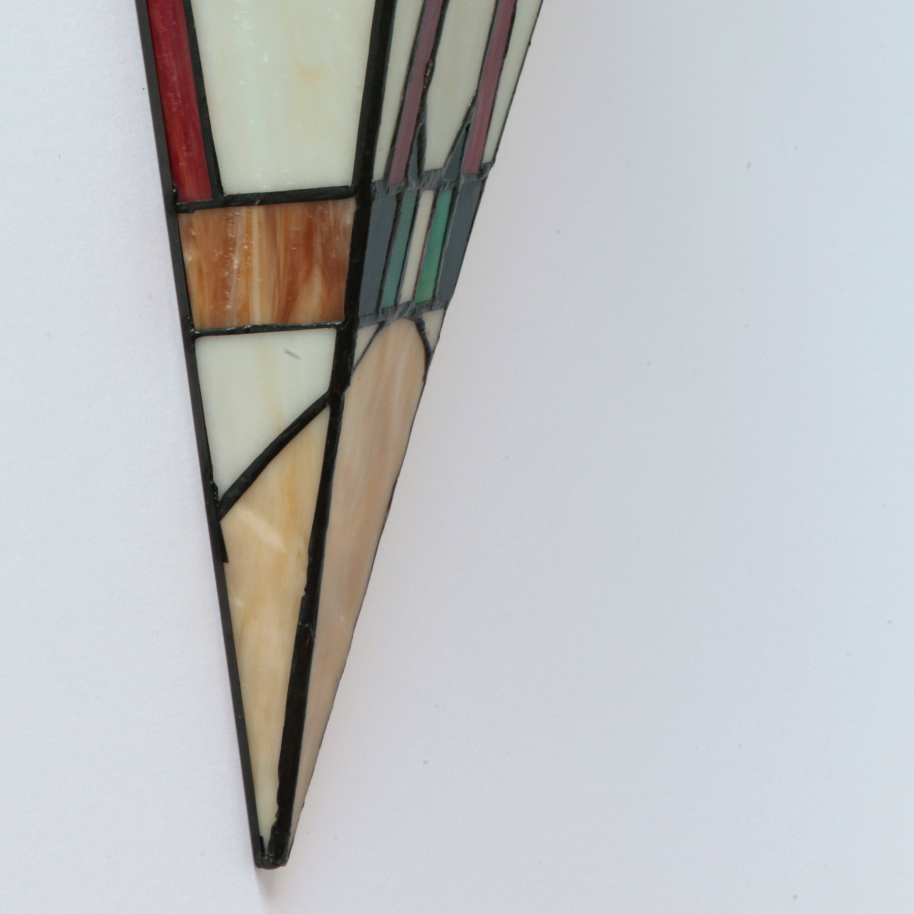 Art Déco-Wandleuchte mit spitzem Tiffany-Glasschirm, Bild 4