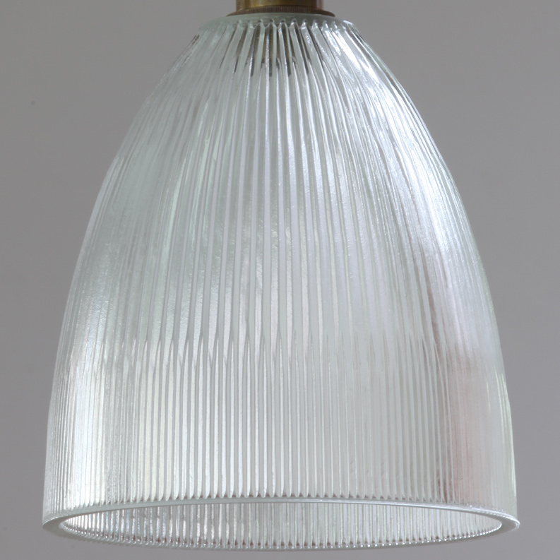 Wandleuchte mit Gelenk und großem, prismatischem Glas, Bild 14 Wandleuchte mit Gelenk und großem, prismatischem Glas, Bild 14