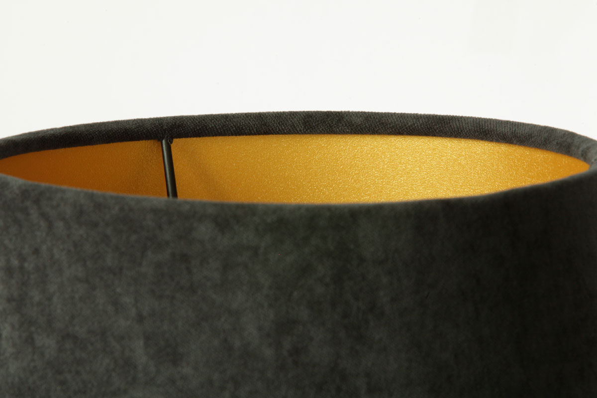 Messing-Tischleuchte mit Schirm aus schwarzem Samt: ... innen gold-metallisch reflektierend