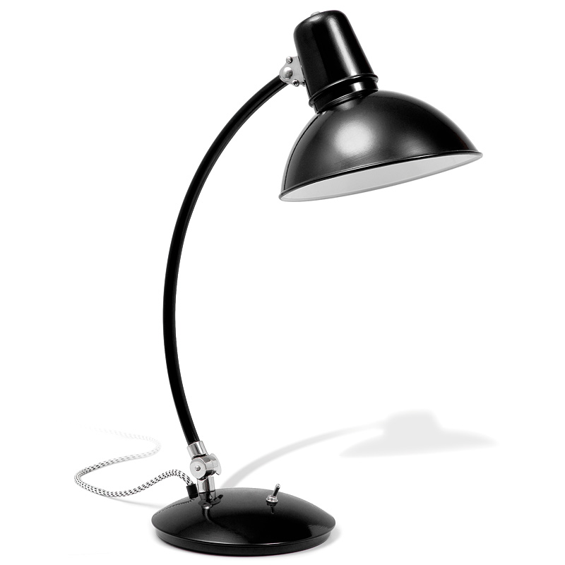 Fig. 7: Die klassische Tischleuchte Frankfurt, hier mit schwarz-weißem Textilkabel Large Bauhaus Table Lamp FRANKFURT: Die klassische Tischleuchte Frankfurt, hier mit schwarz-weißem Textilkabel