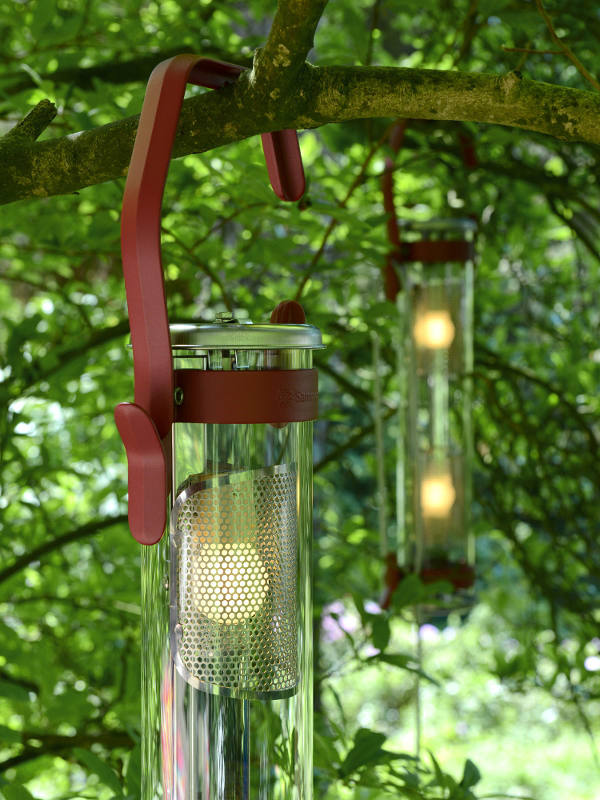 Tragbare Glasröhren-Leuchte BALKE mit IP68: Marsala-Rot mit silbernem Reflektor – alte Version mit Edelstahl-Endkappen