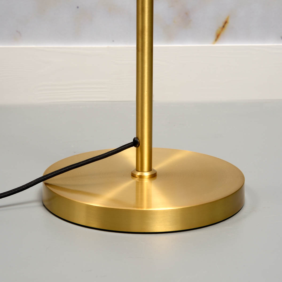 Lese-Stehlampe LYO mit langem Ausleger, schwarz oder gold, Bild 6