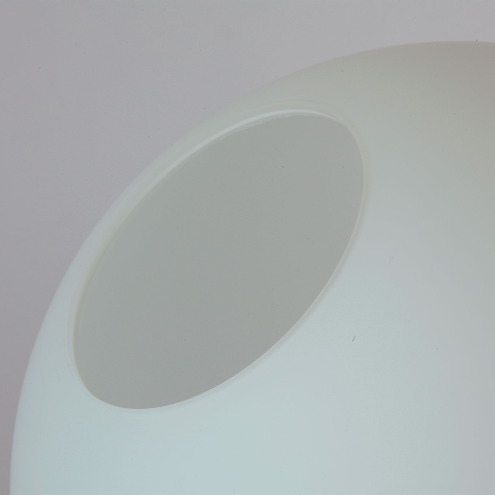 Kugel-Pendelleuchte mit mattem Opalglas Ø 25/30/35/40/45 cm: Hochwertiges, mundgeblasenes Opalglas (dreifach überfangen/matt)