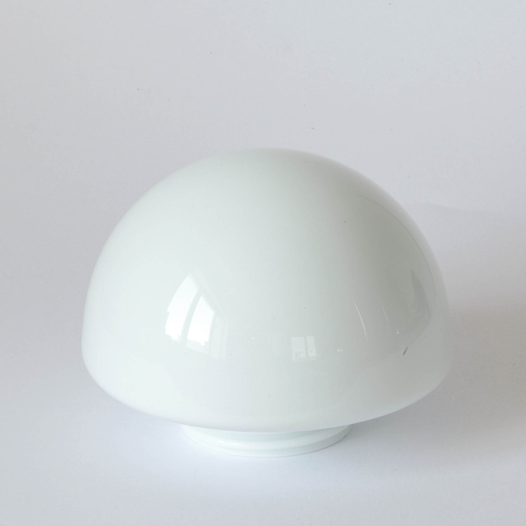 Charmante Bakelit-Wandleuchte mit Halbkugel-Schirm aus Opalglas „Pilz“, Bild 4 Charmante Bakelit-Wandleuchte mit Halbkugel-Schirm aus Opalglas „Pilz“, Bild 4