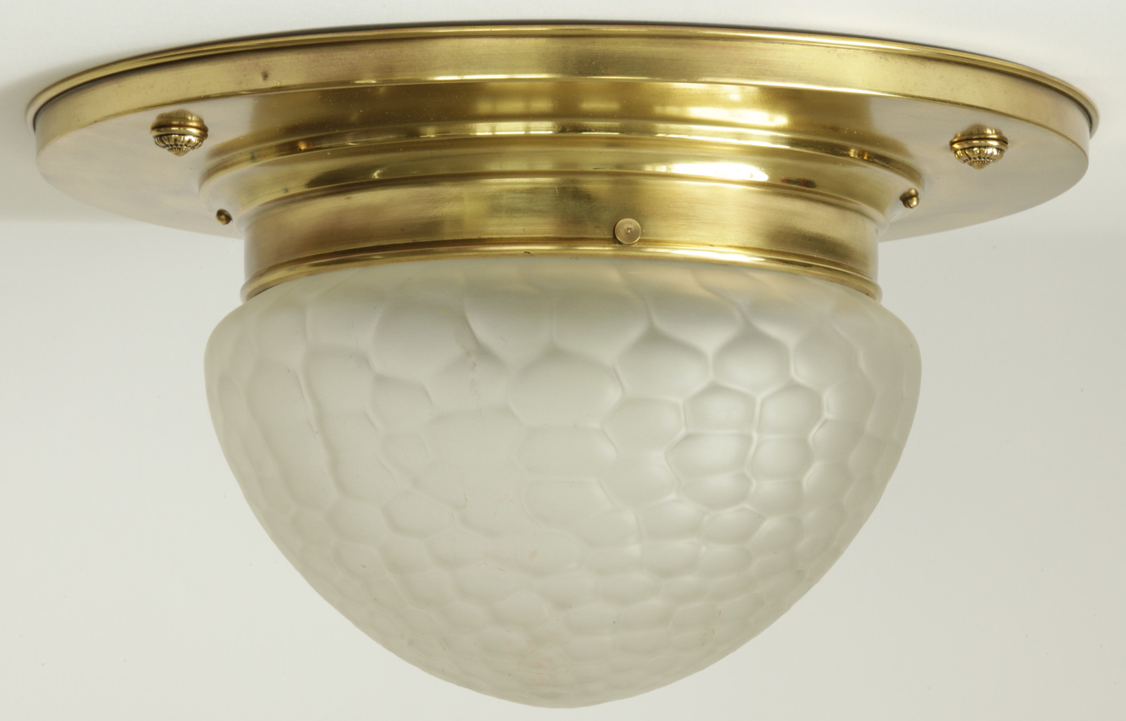 Fig. 2: Satiniertes Reptilienschuppen-Originalglas Antique Art Nouveau Ceiling Lamp, Germany, ca. 1900 – SOLD: Satiniertes Reptilienschuppen-Originalglas