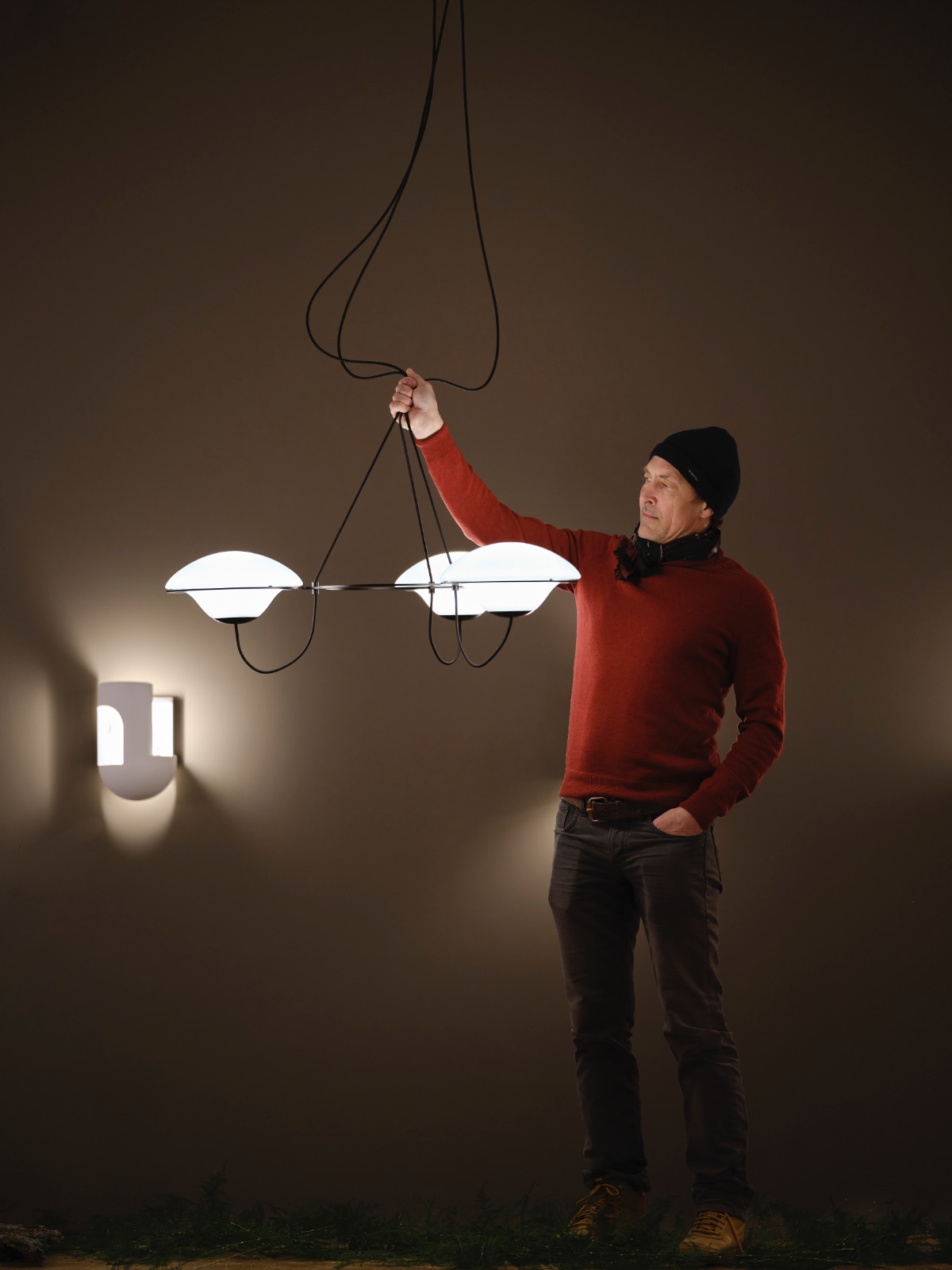 Retro-Futuristischer UFO-Design-Hängeleuchter IN THE AIR 3, Bild 10 Retro-Futuristischer UFO-Design-Hängeleuchter IN THE AIR 3, Bild 10