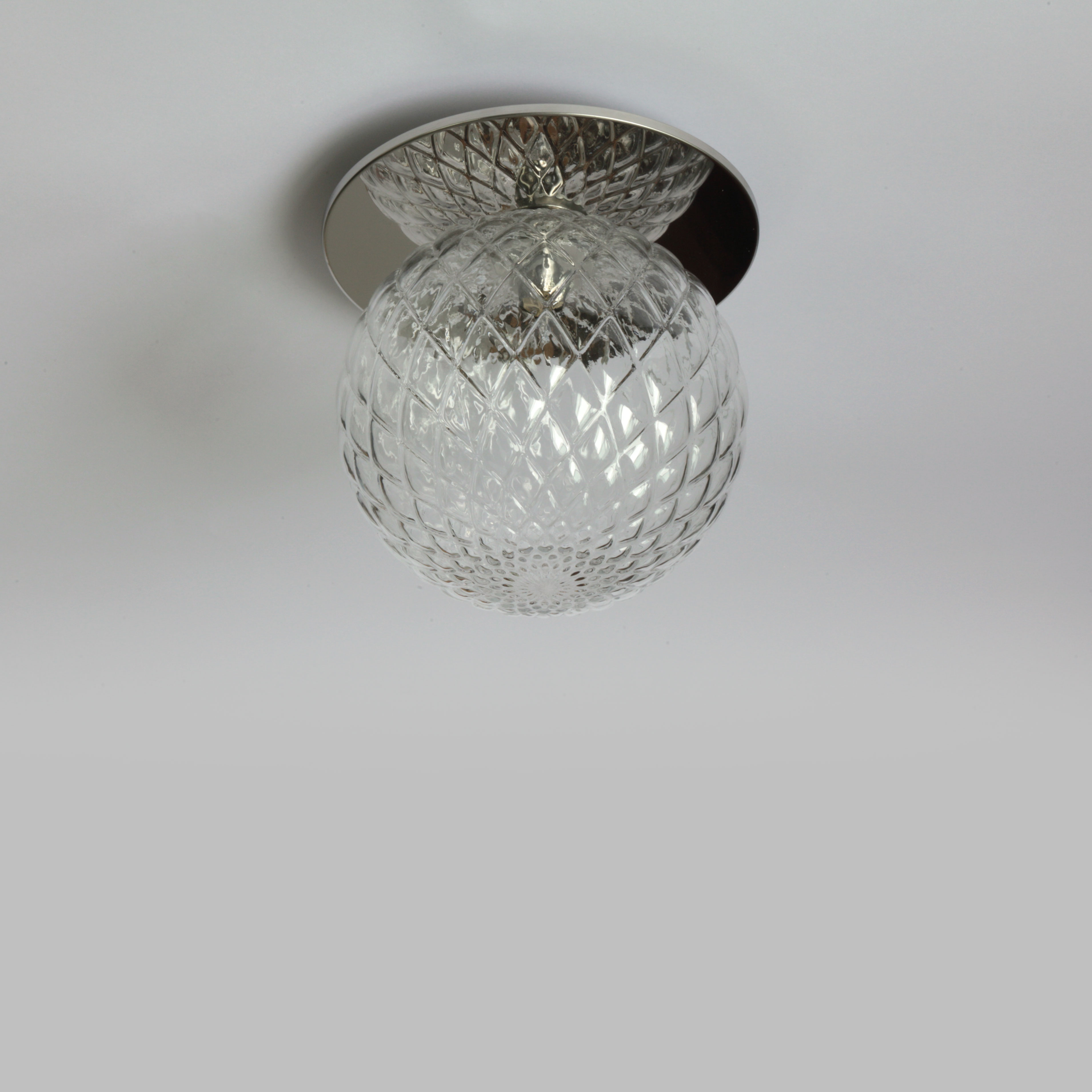 Fig. 5: Modell 2 mit Ø 20 cm (Stahl poliert) Ceiling Light RHOMBS with Faceted Glass Globe, Ø 15/22 cm: Modell 2 mit Ø 20 cm (Stahl poliert)